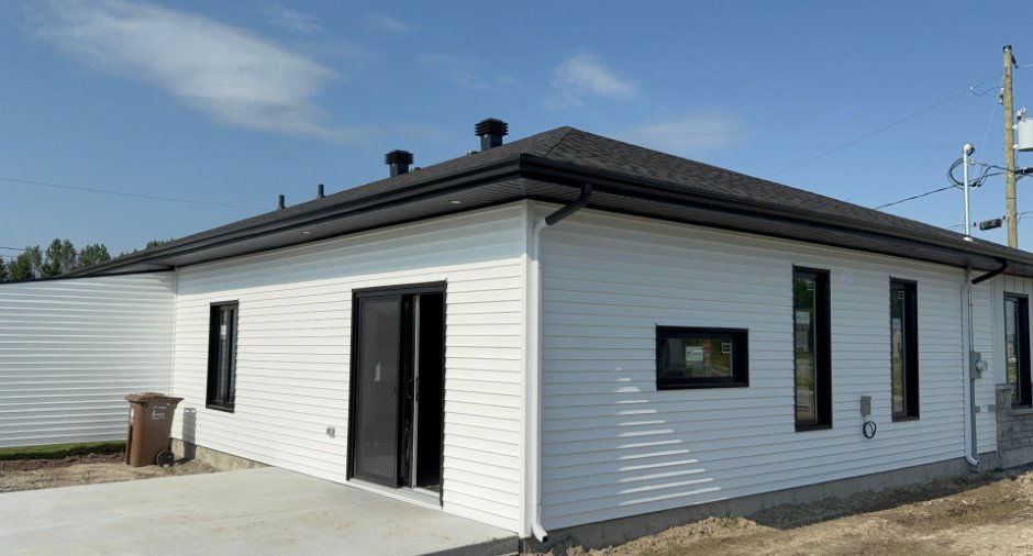 Back facade