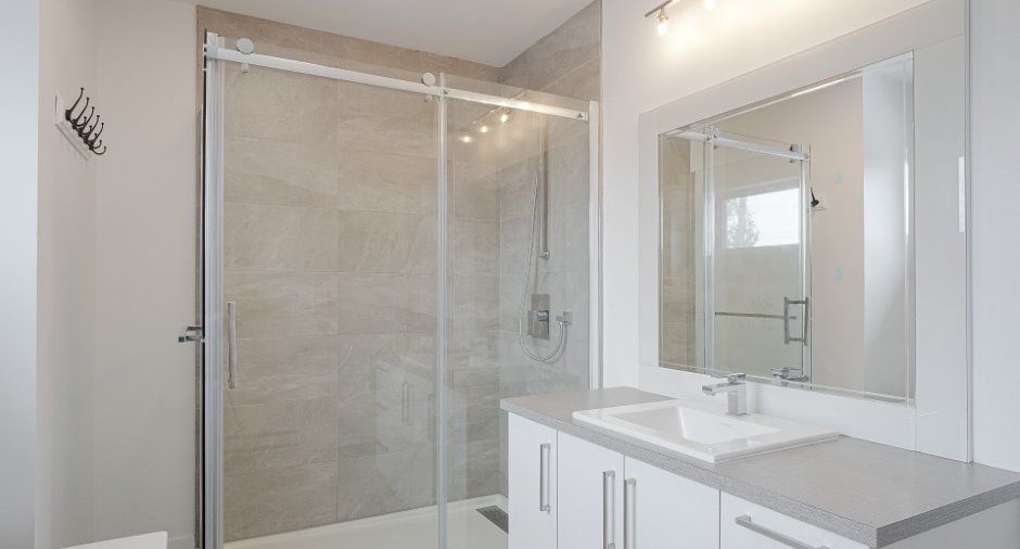 Ensuite bathroom