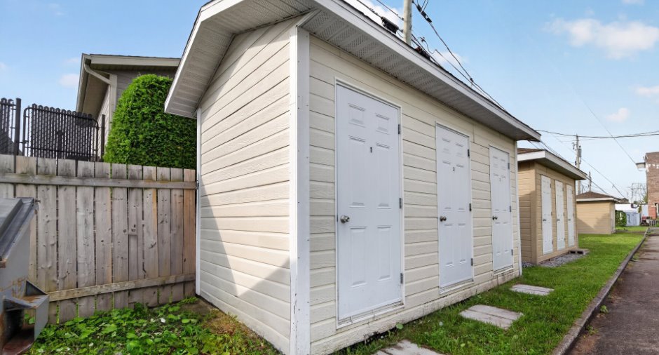 Shed