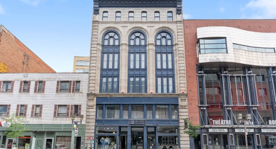 Façade