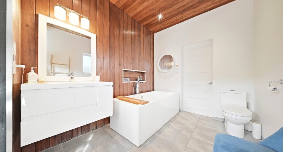 Salle de bains attenante à la CCP
