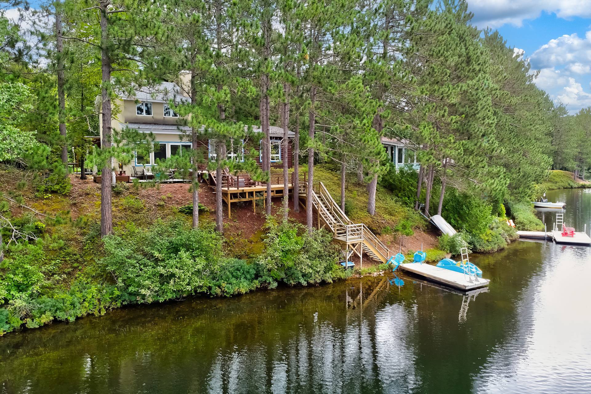 710 Ch. du Lac-Rouge — photo 1