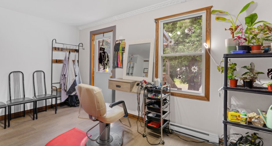 Salon