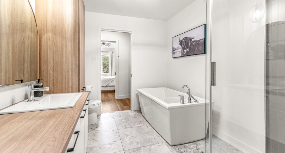 Salle de bains attenante à la CCP