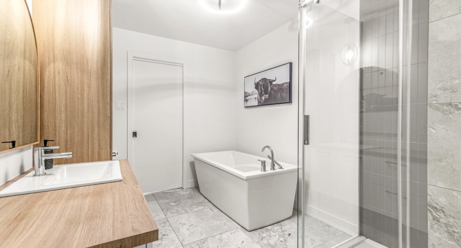 Salle de bains attenante à la CCP