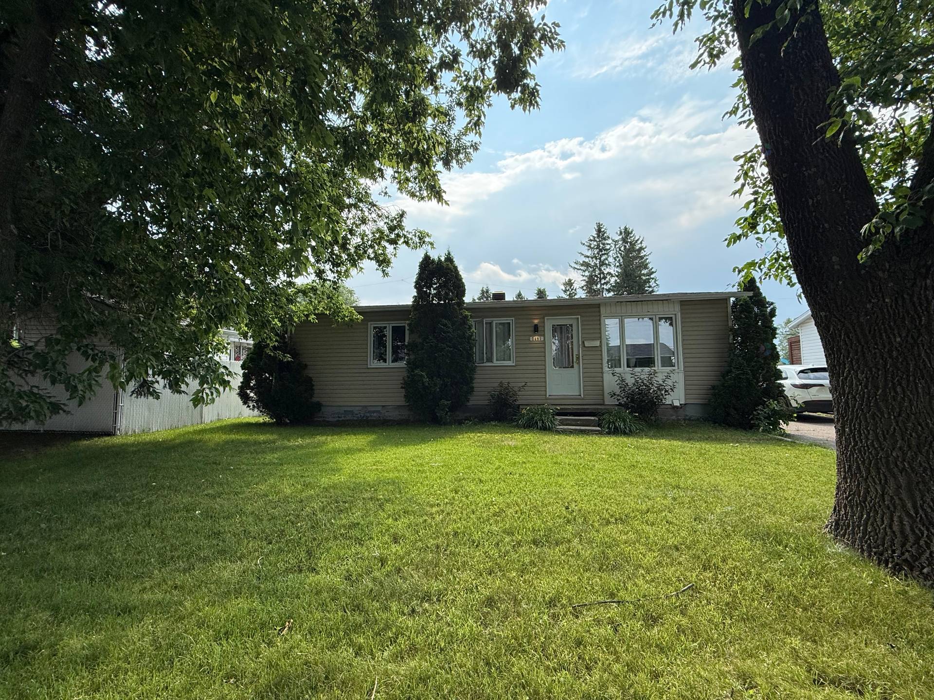 2495 Rue Muckle — photo 1