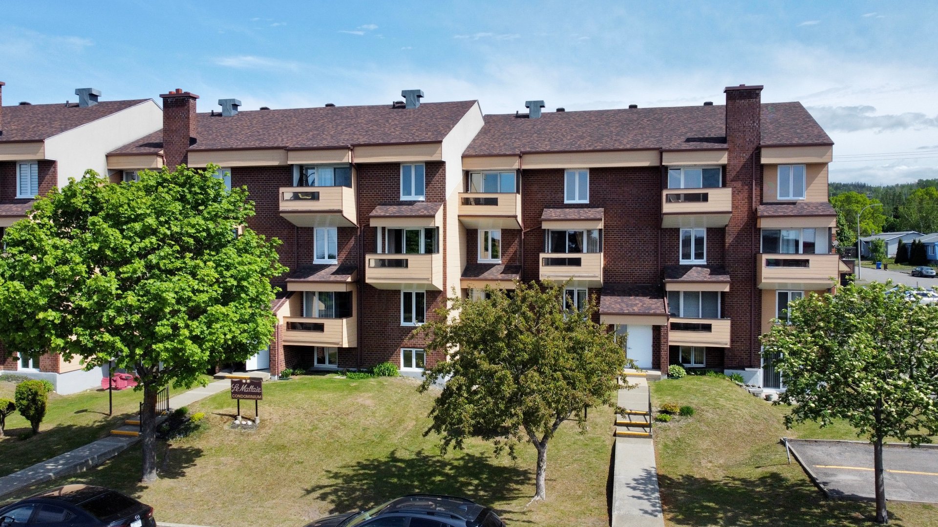 303 Rue Monseigneur-Plessis (#A02) — photo 1