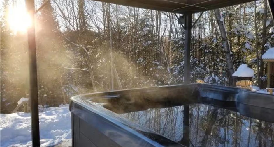 Hot tub