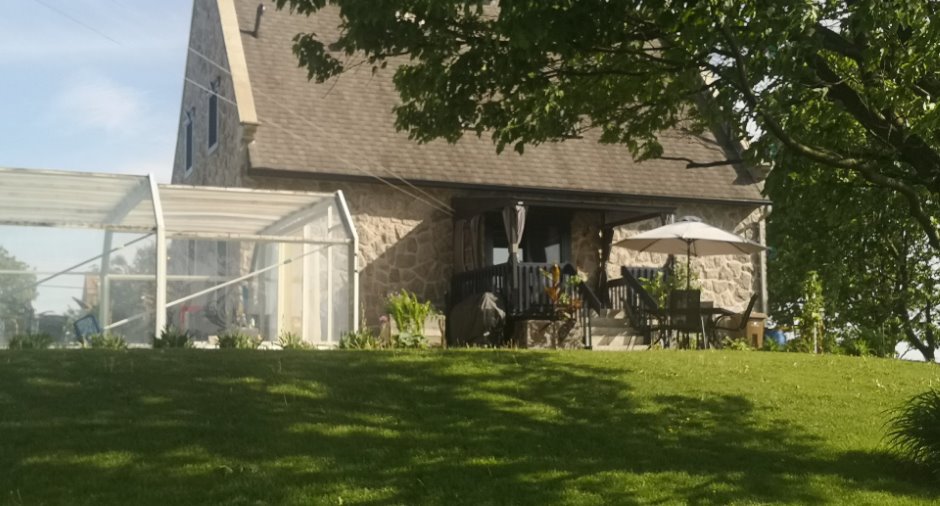 Back facade