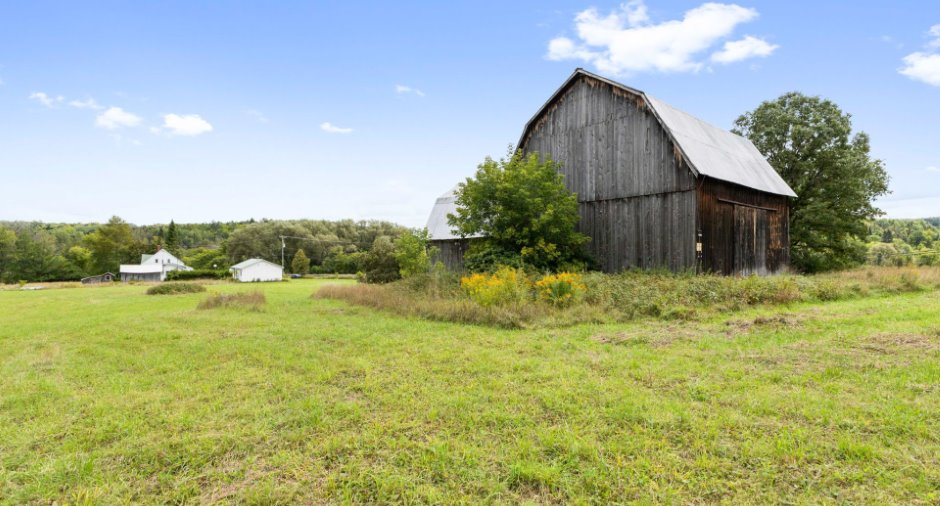 Barn