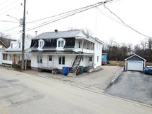 Triplex à vendre à Baie-Saint-Paul — 106 - 110, Rue St-Joseph