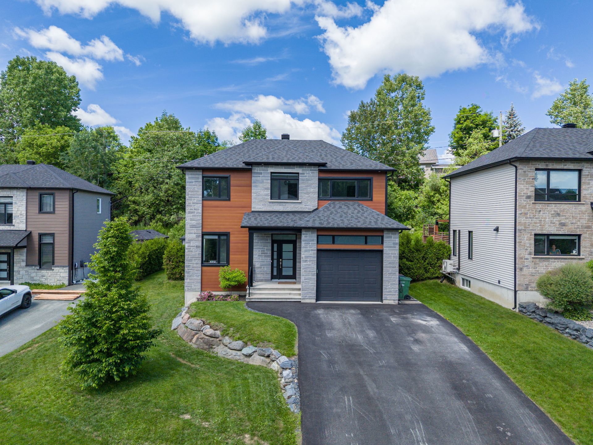 4910 Rue Viau — photo 2