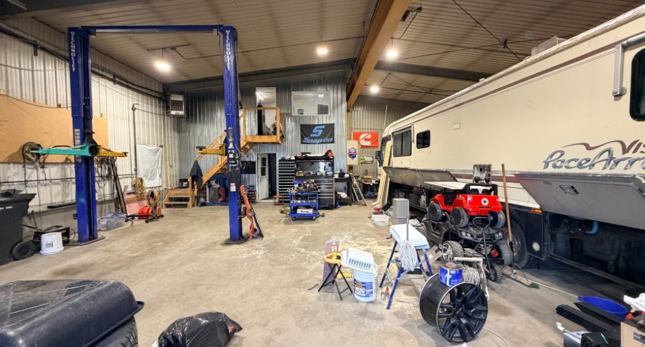 Garage