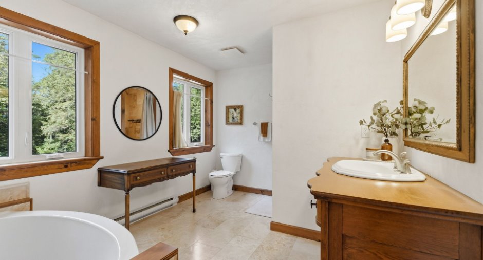 Salle de bains attenante à la CCP