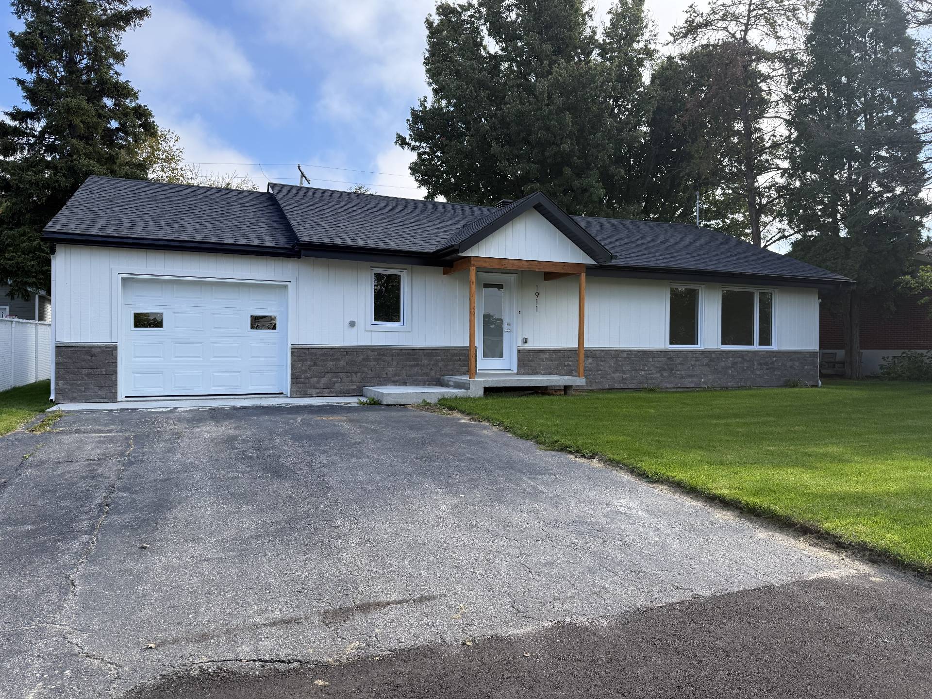 1911 Av. Lamountain — photo 2