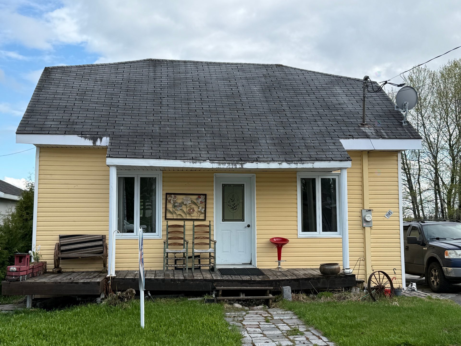1545 1re Avenue O. — photo 1