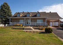 Maison à vendre à Saint-Hilarion — 374, Route 138 (photo 3)