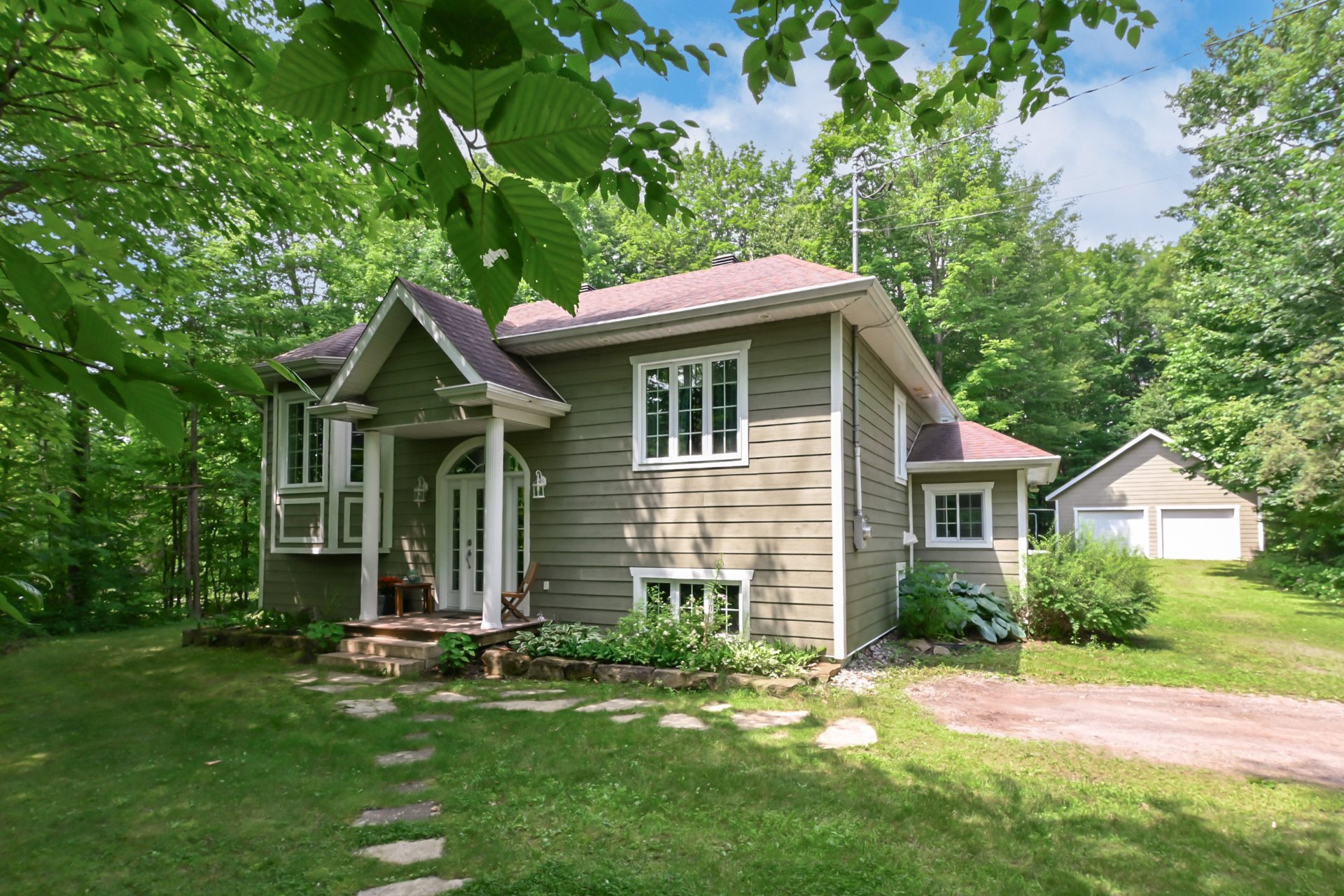 Bungalow for sale, Sainte-Sophie