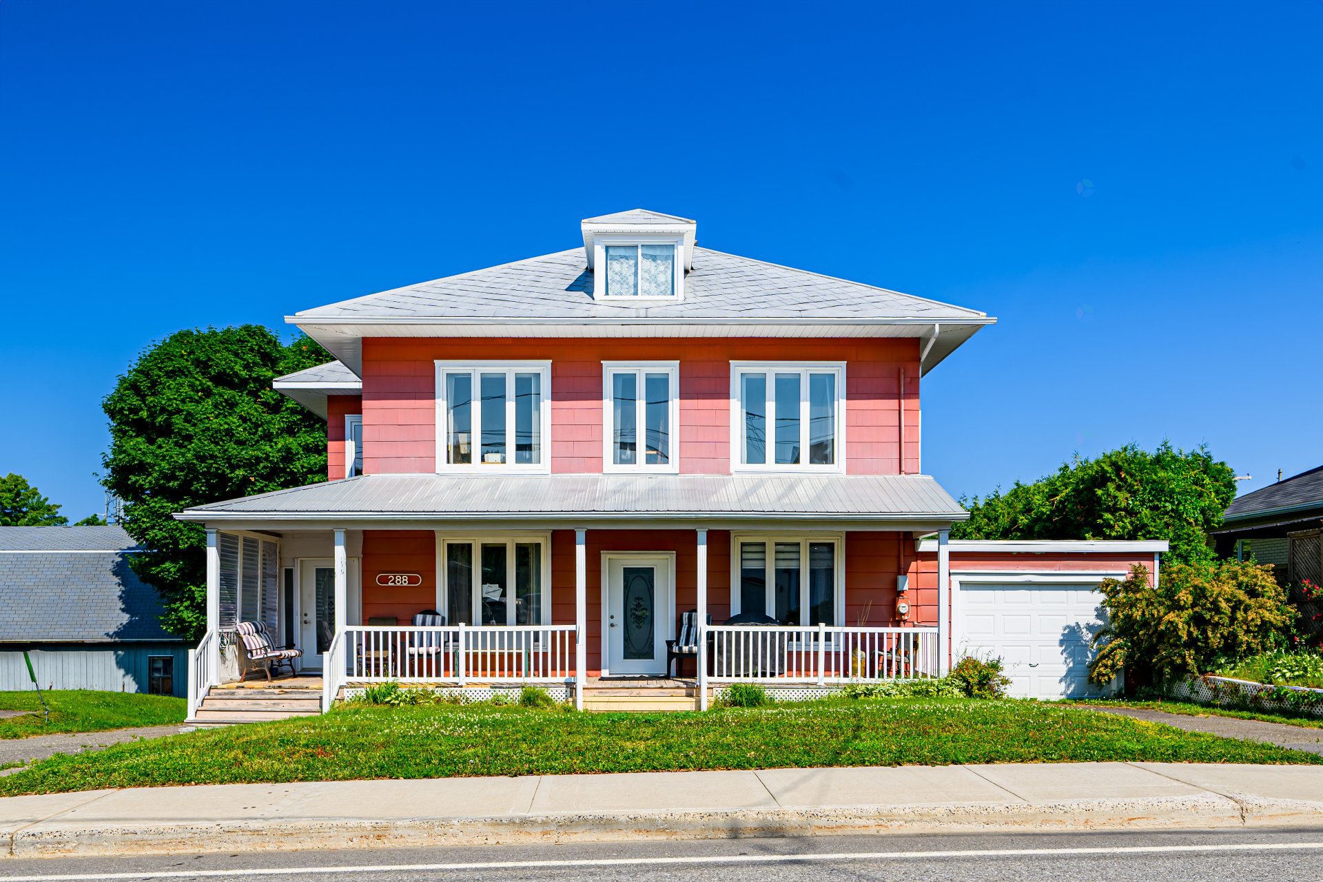 288 Rue Principale O. — photo 1