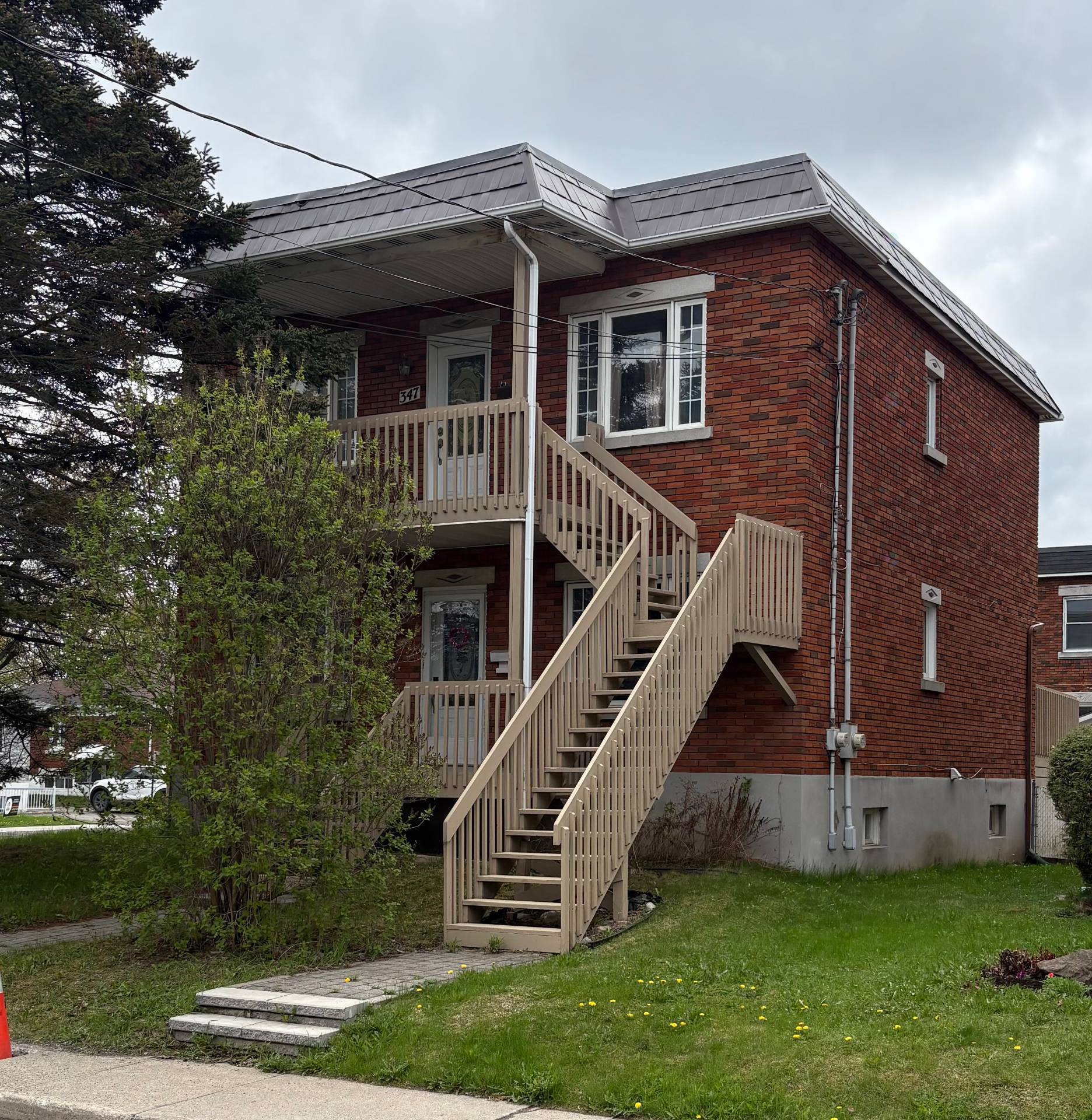 345-347 Rue Pierre-Le Moyne — photo 1