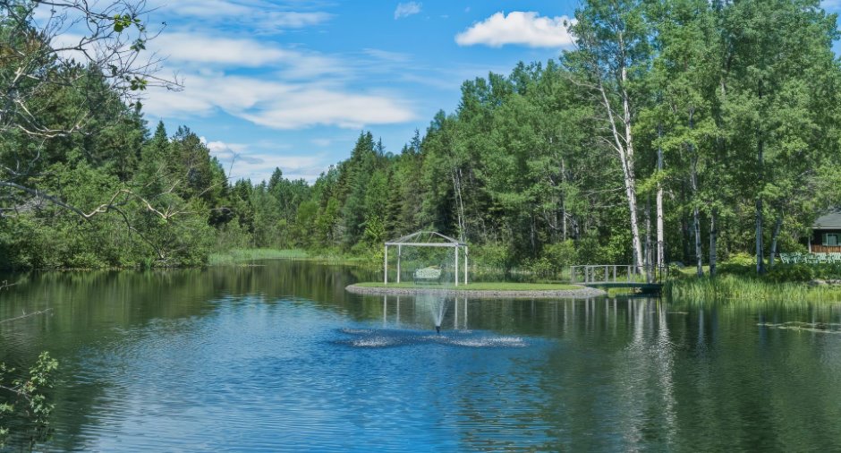 Accès au plan d'eau