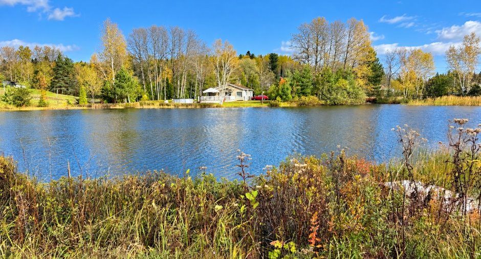 Accès au plan d'eau