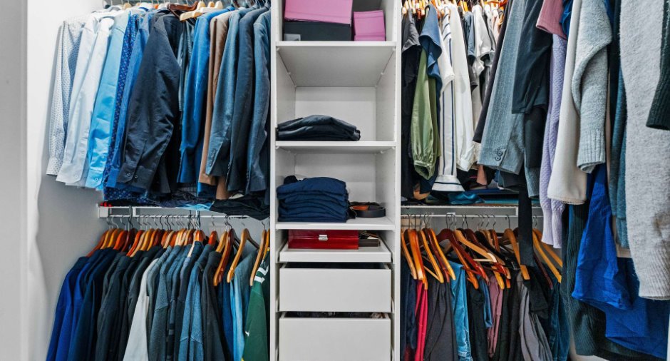 Walk-in closet