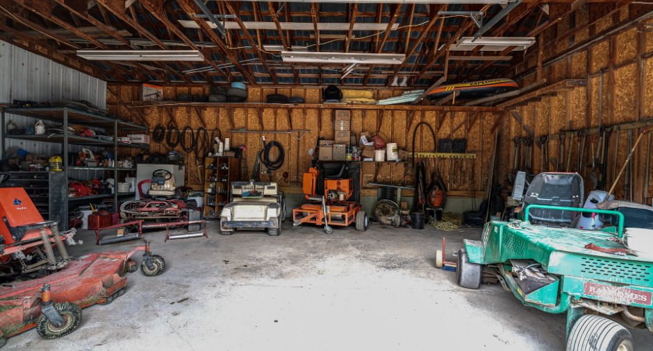 Garage
