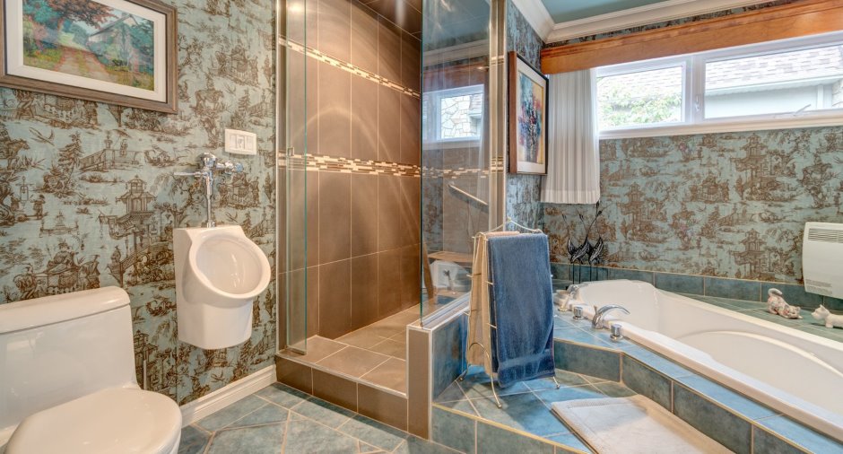 Salle de bains attenante à la CCP