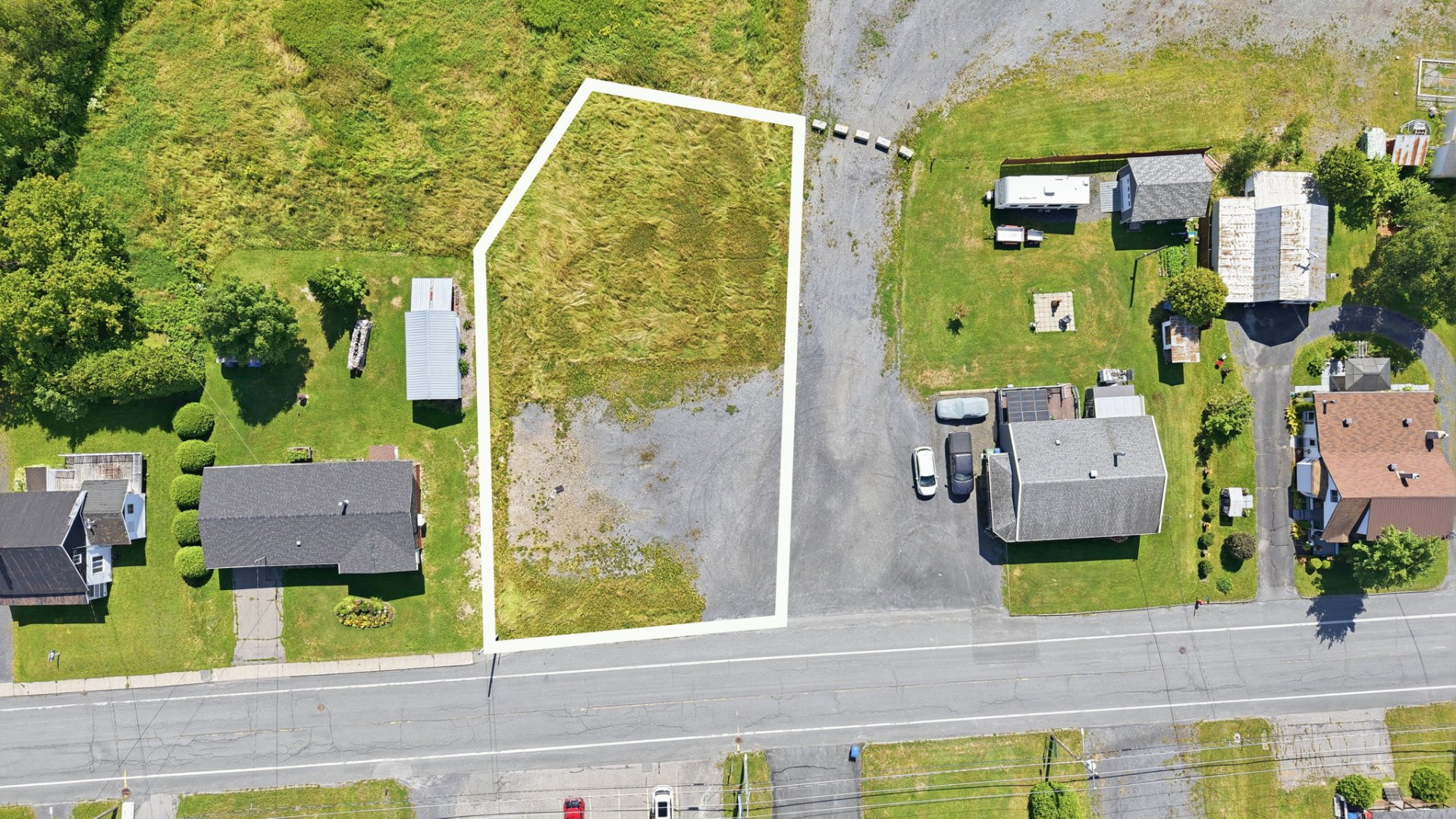 651 Av. de St-Jean-de-la-Lande — photo 2