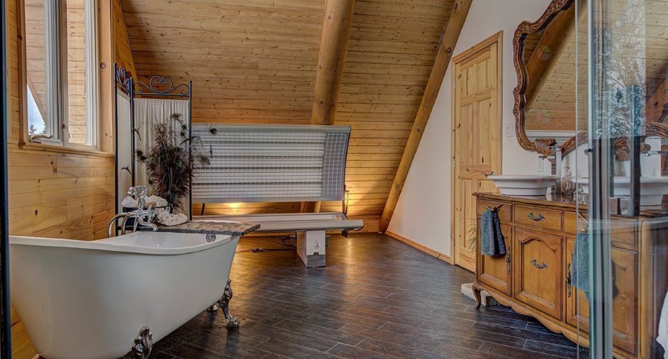 Ensuite bathroom
