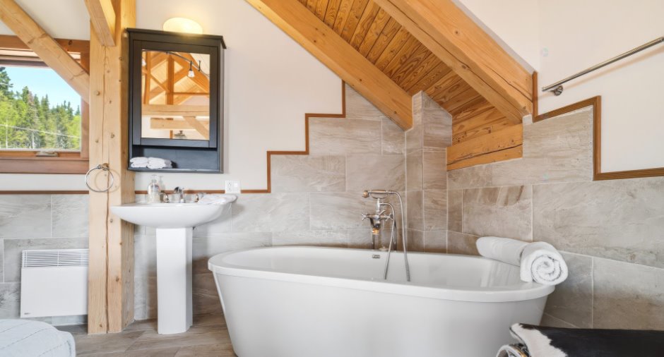 Salle de bains attenante à la CCP