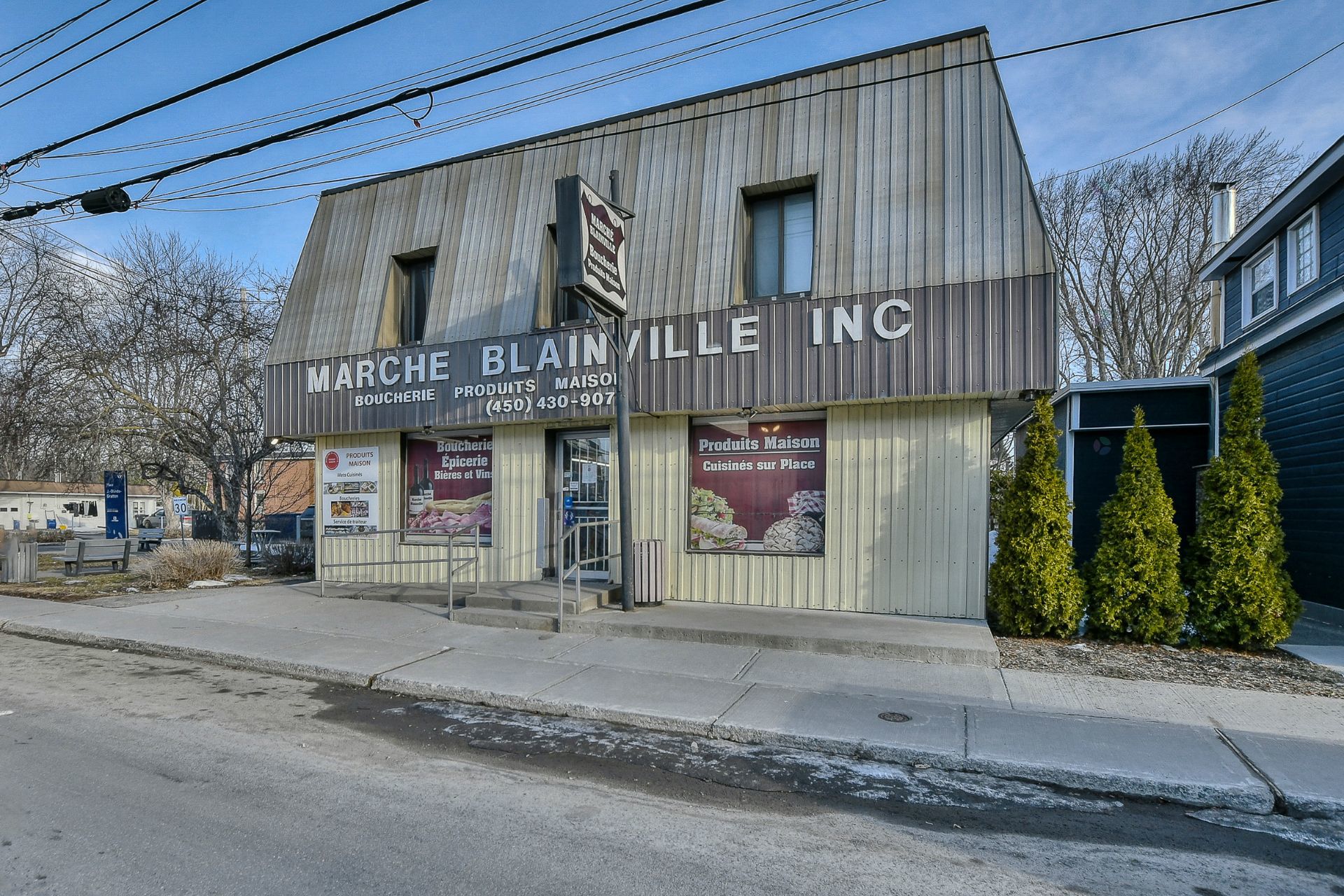 82-82B Rue Blainville O. — photo 1