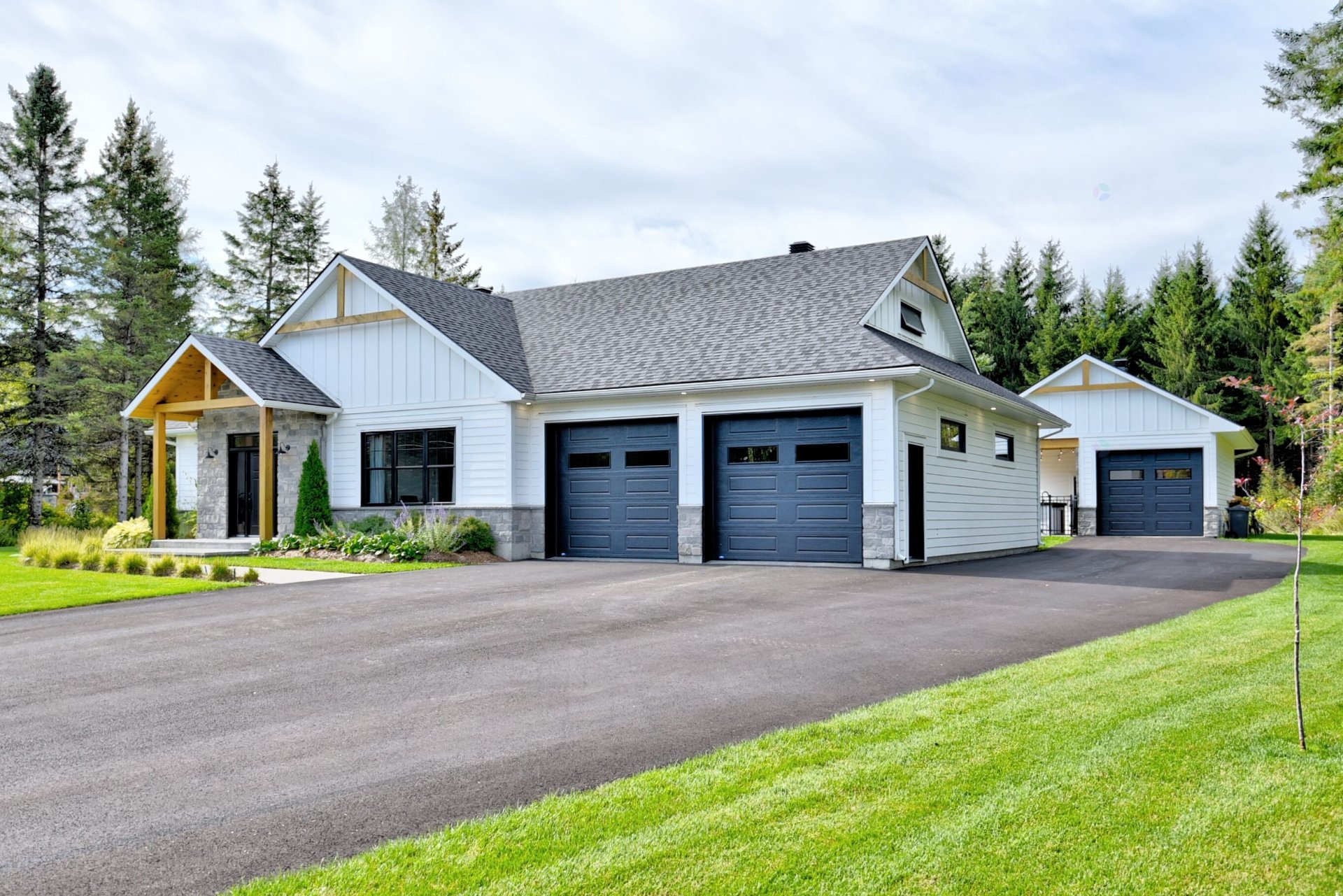 Bungalow for sale, Saint-Jean-de-Matha