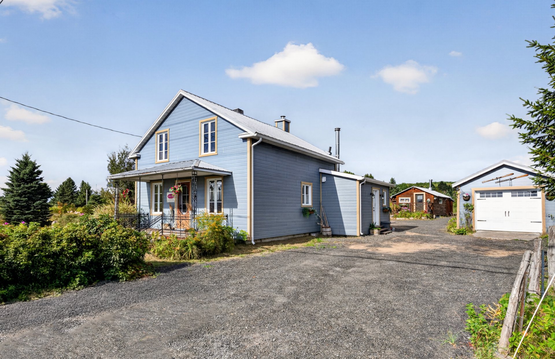 5281 Av. Royale — photo 1