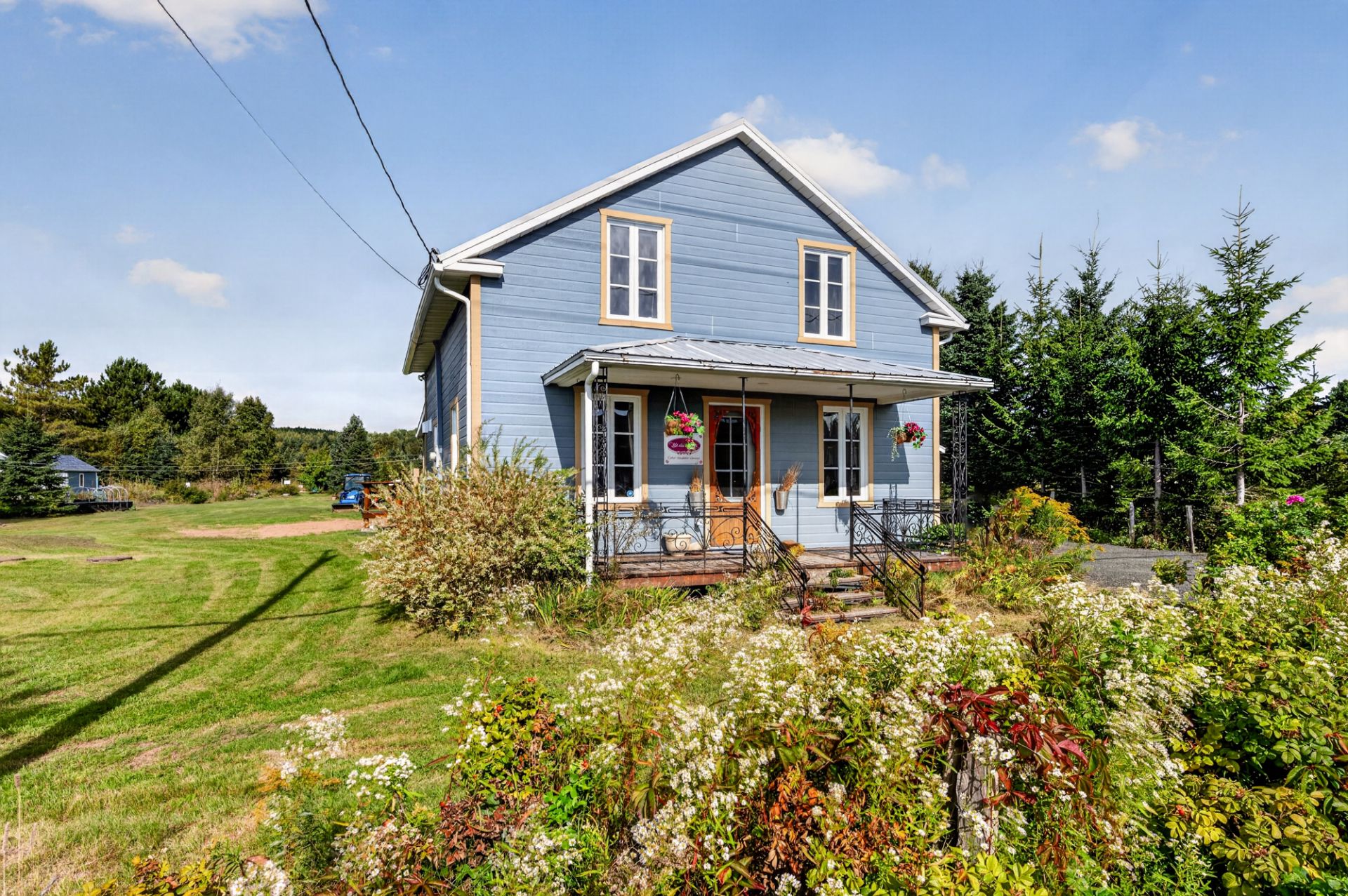 5281 Av. Royale — photo 2