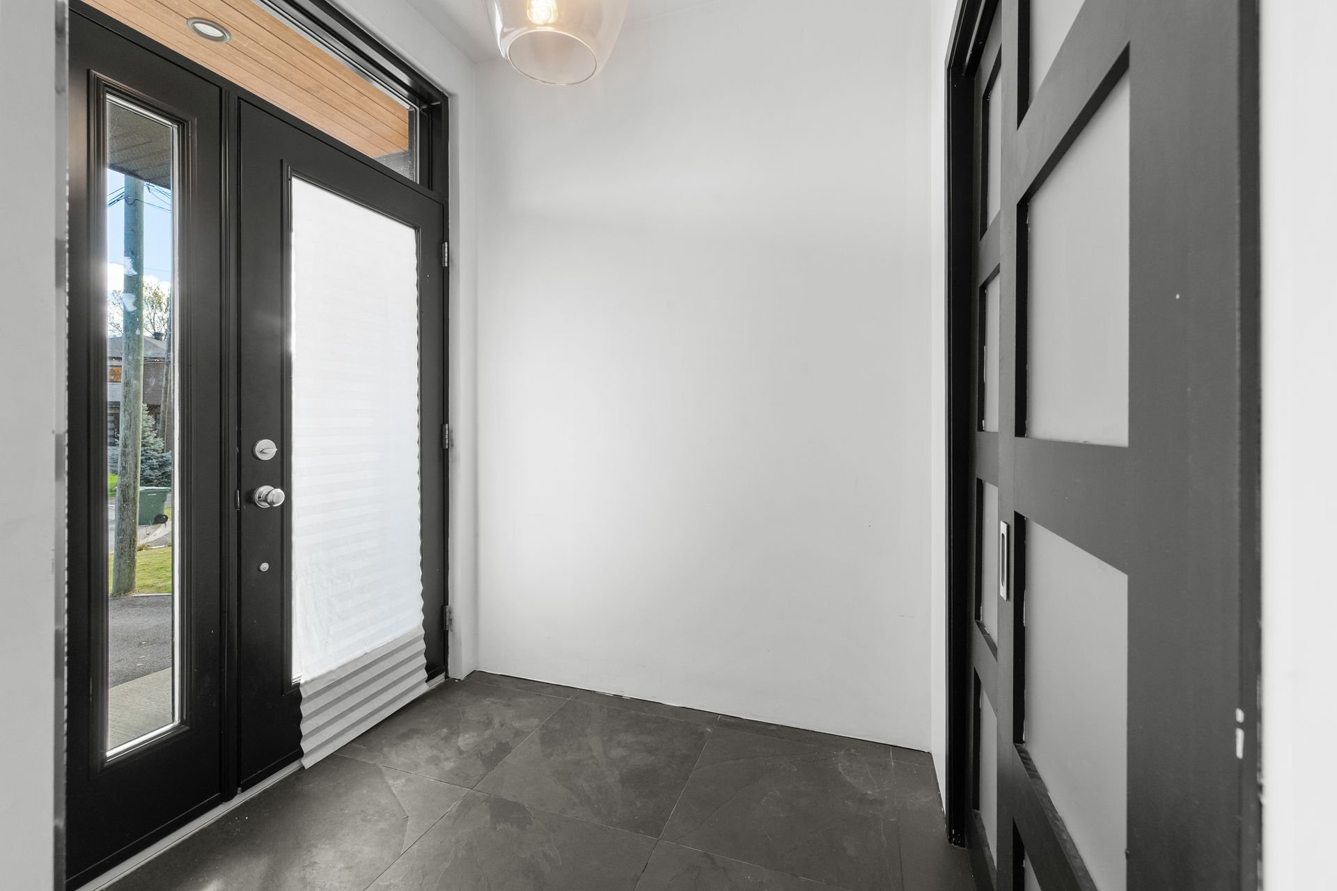 1050Z-1052Z Rue Drolet — photo 3