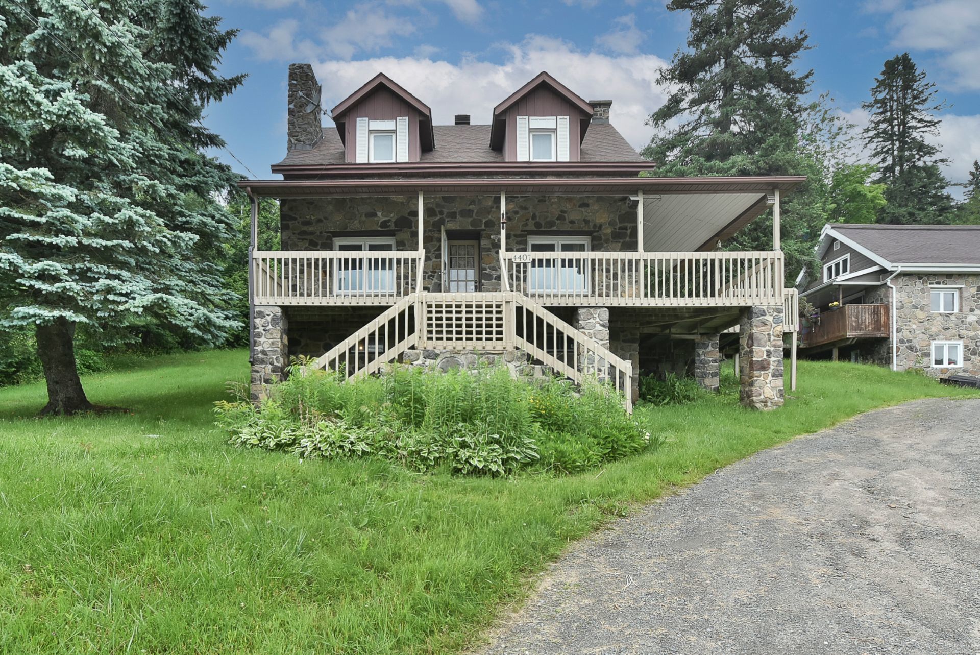 4407 Boul. de Ste-Adèle — photo 1