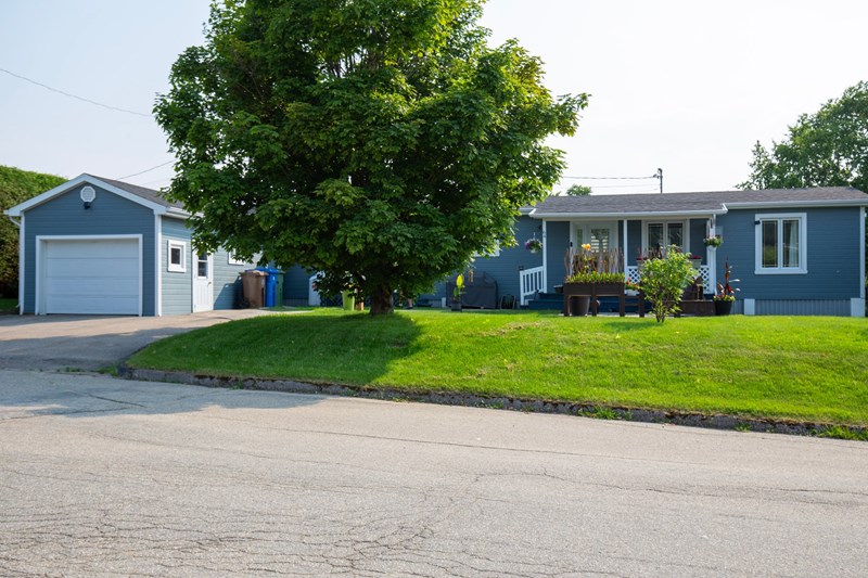 Maison mobile à vendre à La Malbaie — 64, Rue Girard