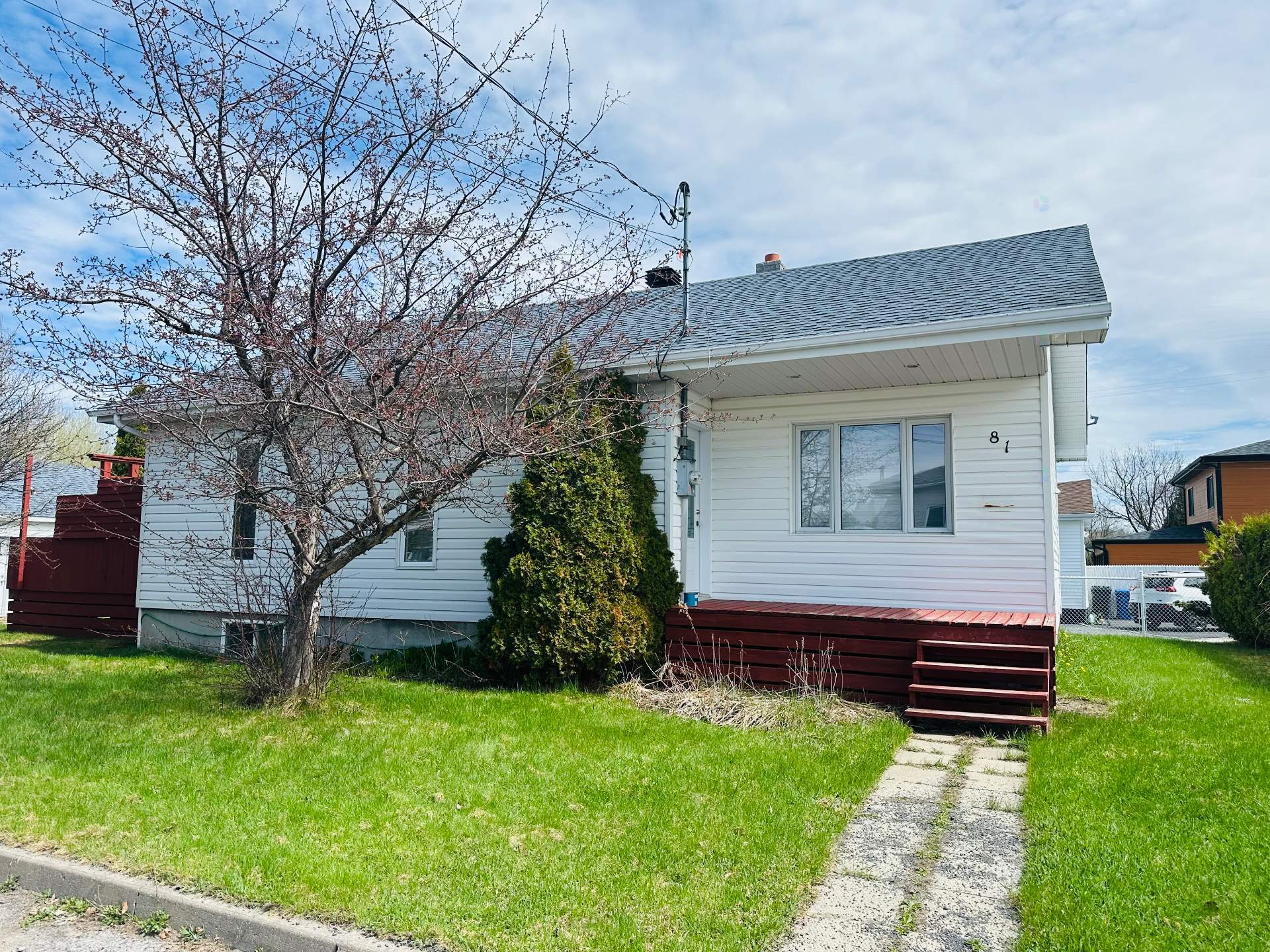 581 Av. Thivierge — photo 2