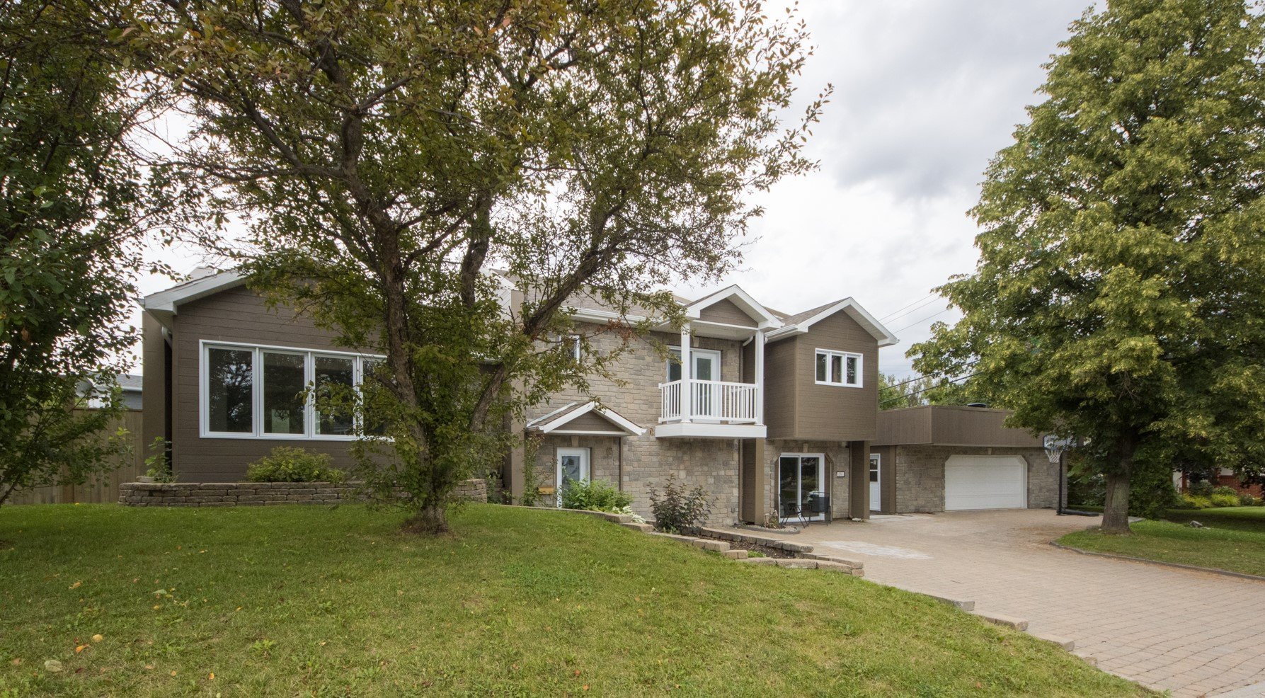 872Z-874Z Rue Thérèse-Casgrain — photo 1
