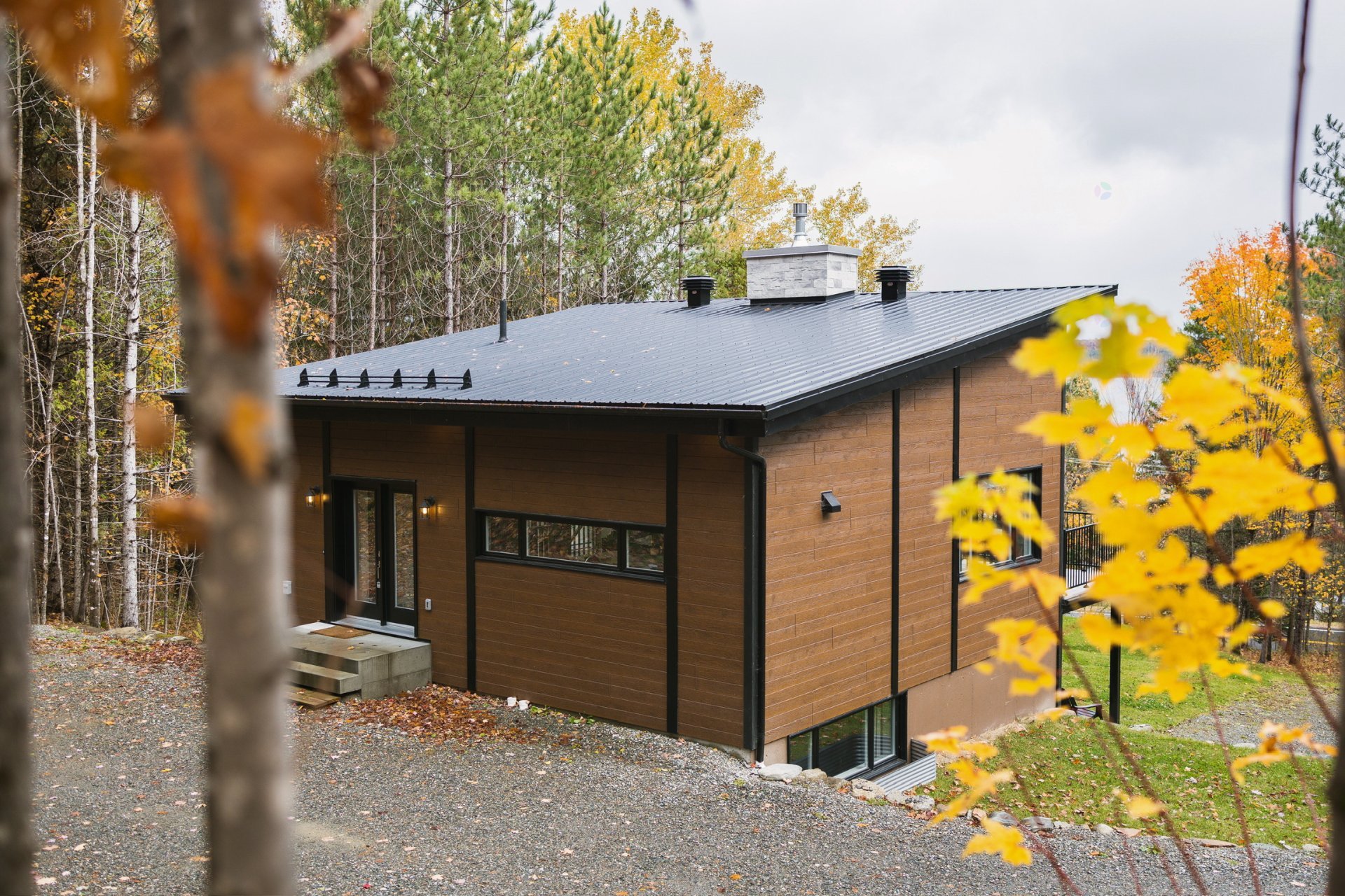 691 Ch. de la Rivière-Bergeron — photo 2