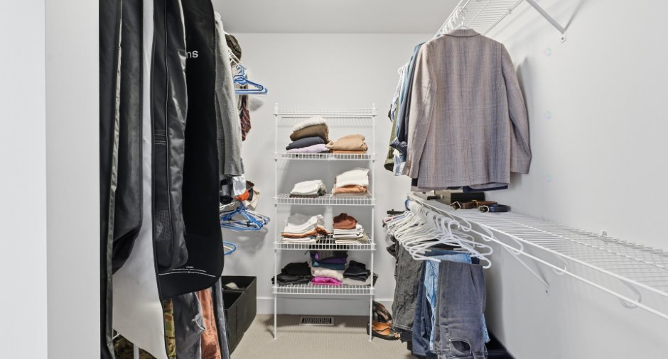 Walk-in closet