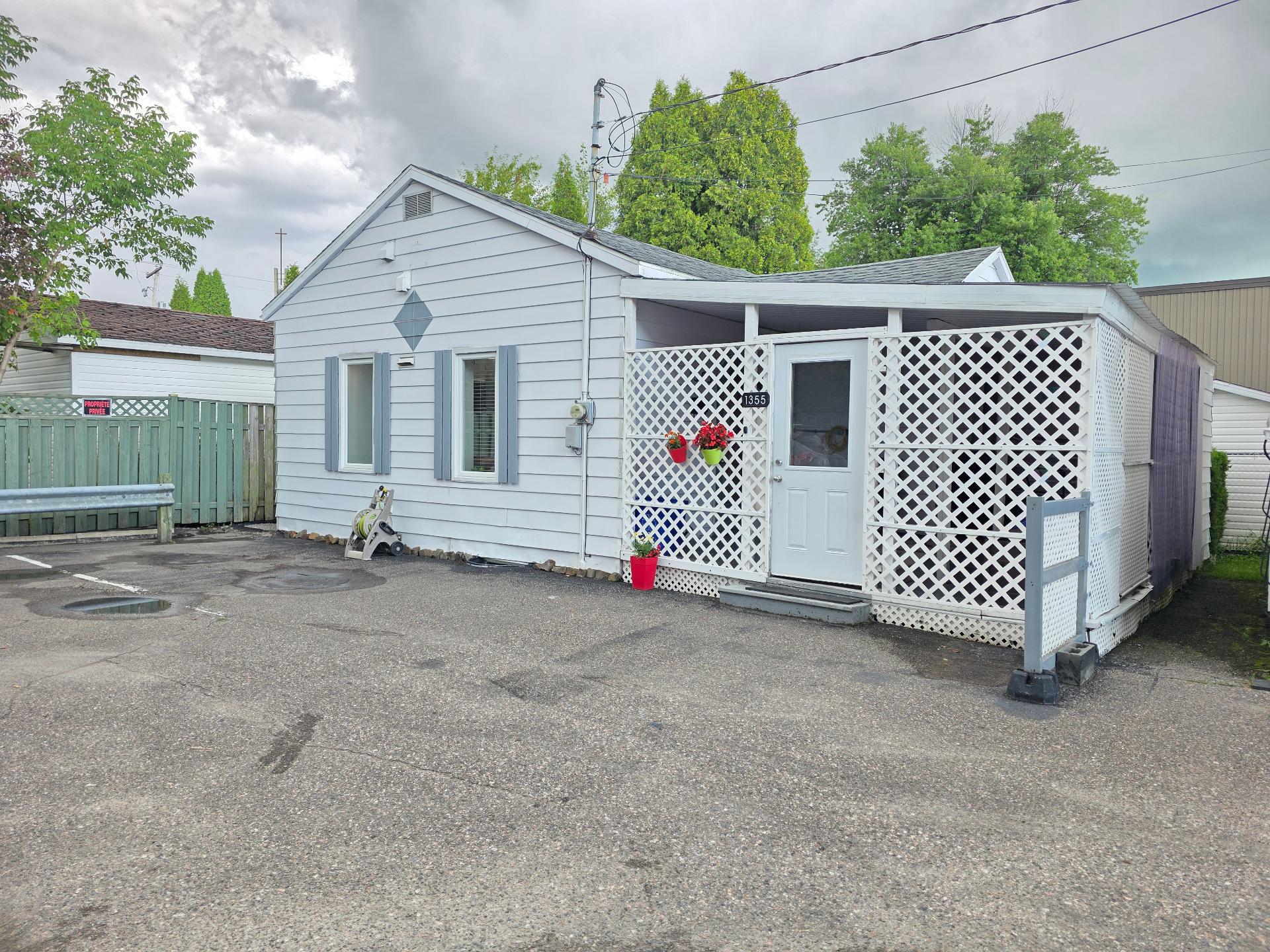 1355 Boul. du Saguenay E. — photo 2