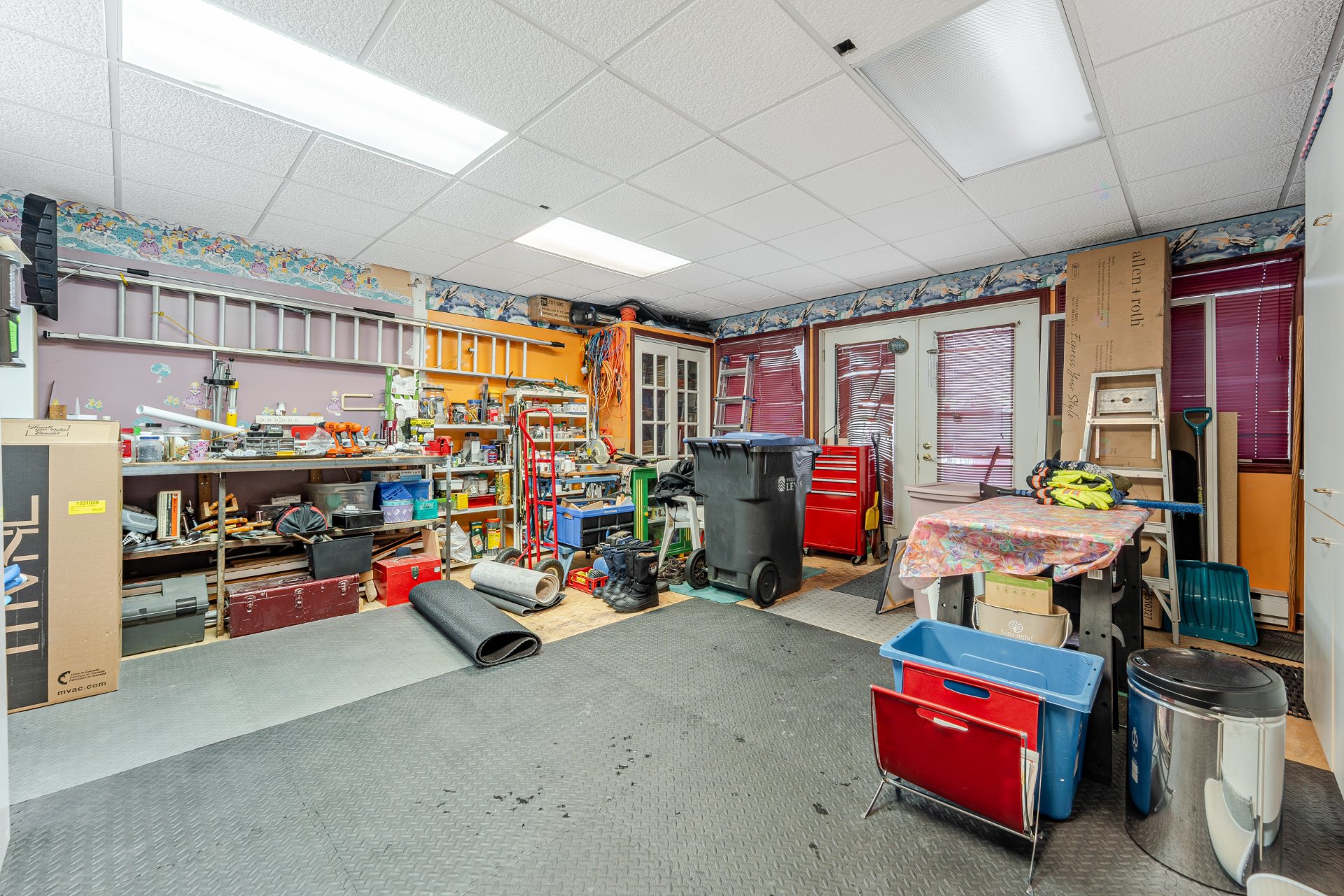 Garage