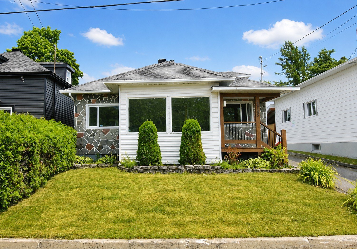 3725 Rue Montcalm — photo 1