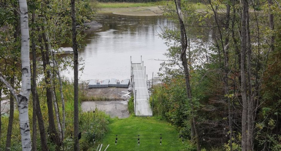Access to a body of water