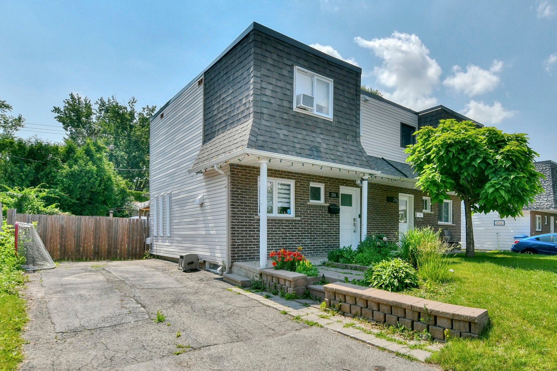 Two or more storey for sale, Saint-Eustache