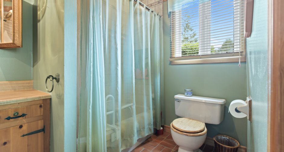 Salle de bains attenante à la CCP