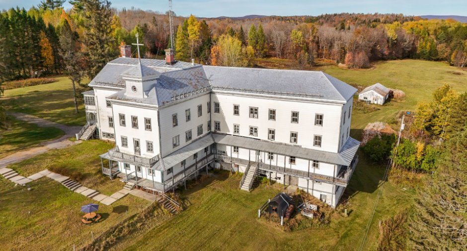 Aerial photo